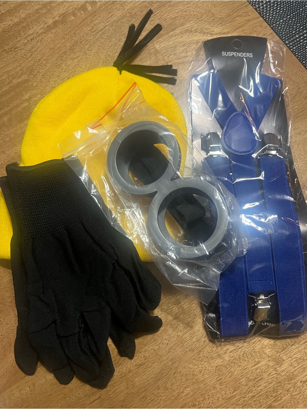 Accessory Kit for Halloween family – Yellow & Black minion  Set